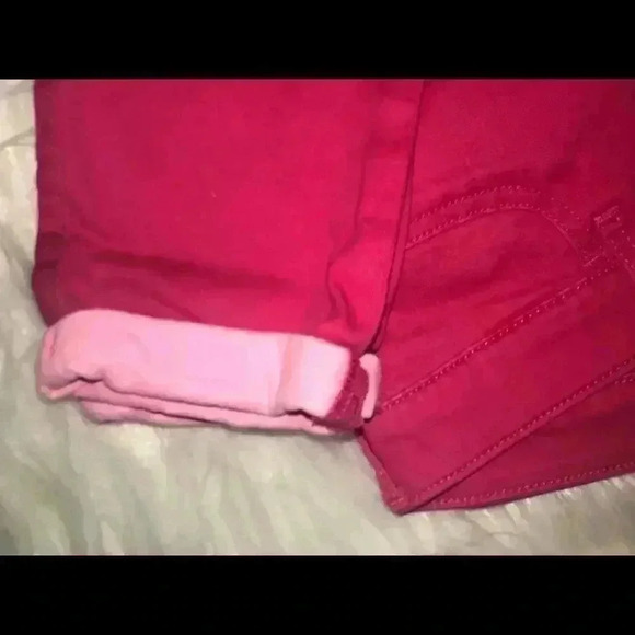 HOLLISTER JEANS SIZE 26 with imperfections - Picture 3 of 7
